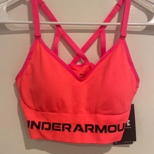 Unworn under armor sports bra